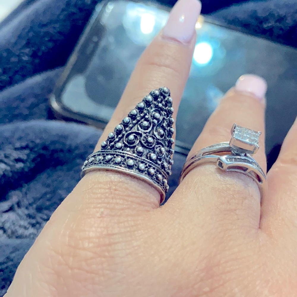 Stereo ring